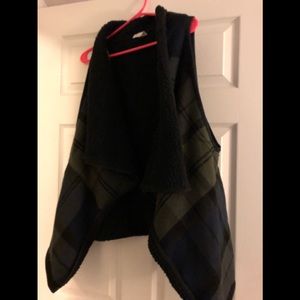 Sherpa and plaid hi-lo vest